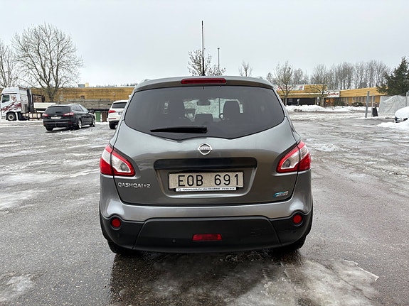 Nissan Qashqai+2 3 of 5