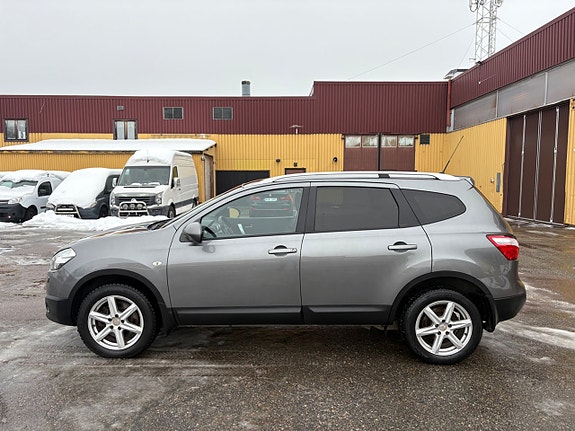Nissan Qashqai+2 2 of 5