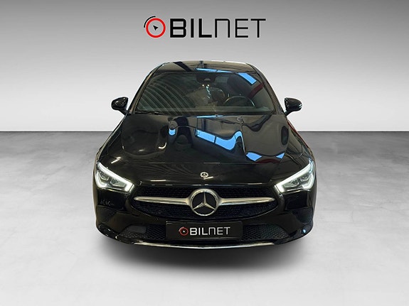 Mercedes-Benz CLA200 3 of 5