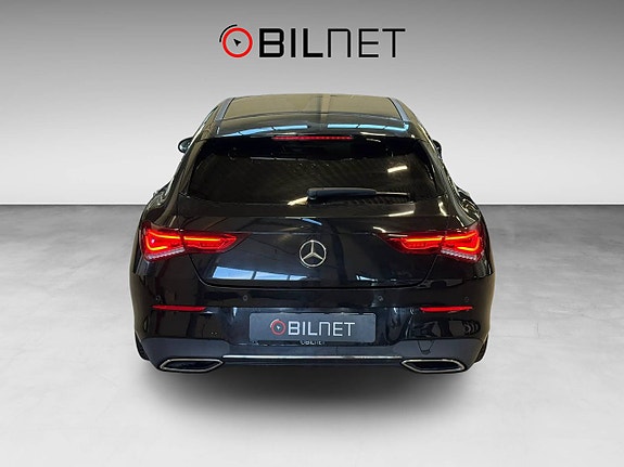 Mercedes-Benz CLA200 4 of 5