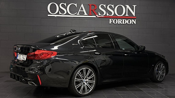 BMW 530e 4 of 5