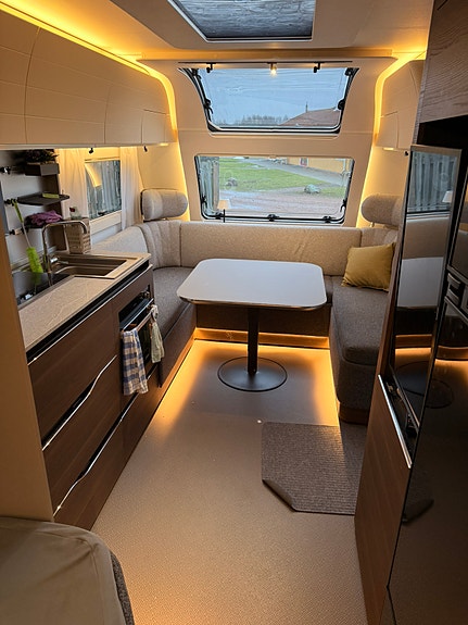 Adria Alpina 663 UK 5 of 12