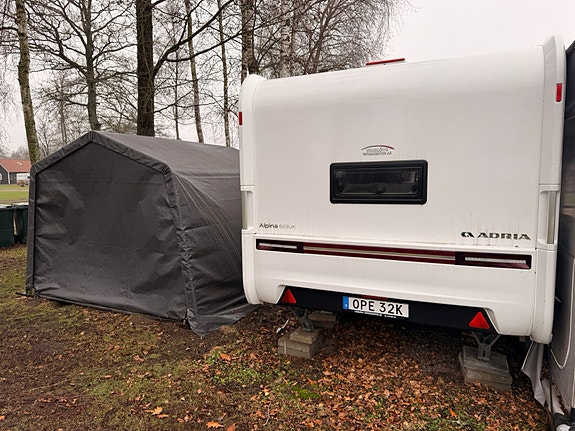 Adria Alpina 663 UK 2 of 12