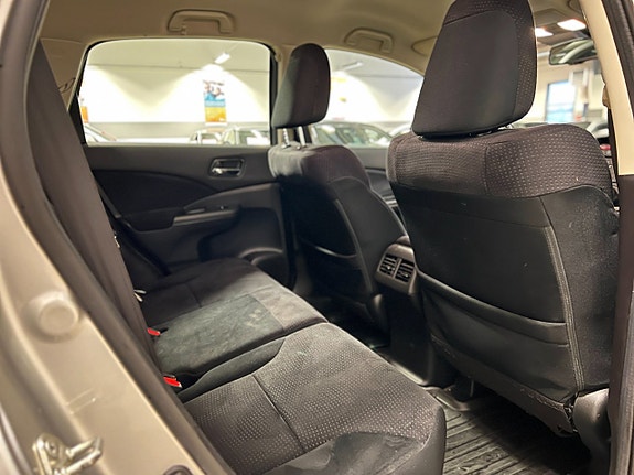 Honda CR-V 25 of 25