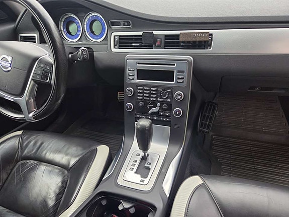 Volvo V70 5 of 8