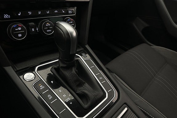 Volkswagen Passat Alltrack 21 of 29