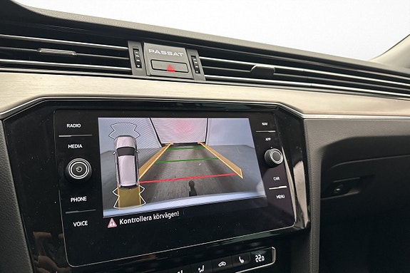 Volkswagen Passat Alltrack 15 of 29