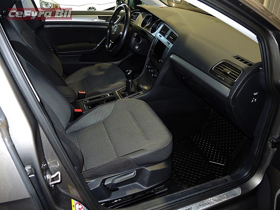 Volkswagen Golf-Serie 11 of 17