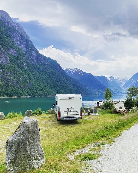 Adria Vi köper din Husbil/Husvagn