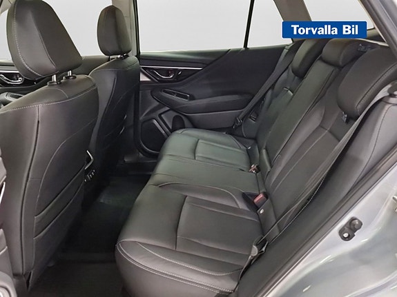 Subaru Outback 10 of 15