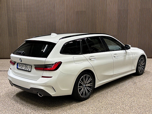 BMW 320d 4 of 9
