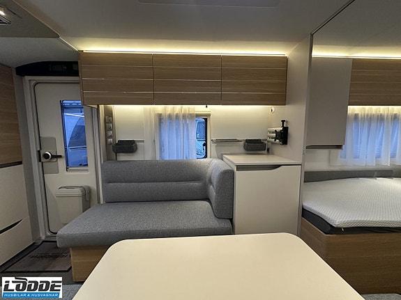 Adria ADORA 613 HT 7 of 10