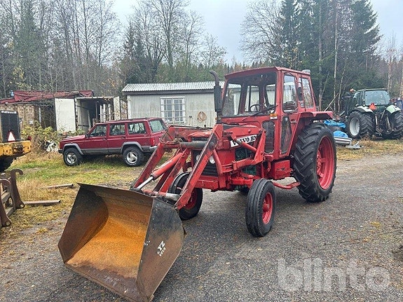 Traktor VOLVO-BM T 500