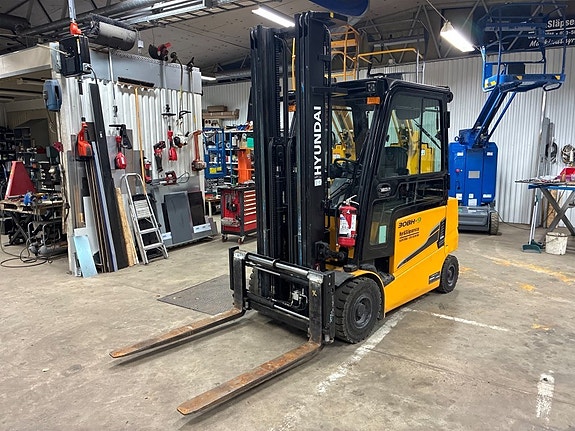 Eltruck Hyundai 30 BH-9