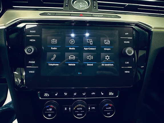 Volkswagen Passat Alltrack 16 of 29
