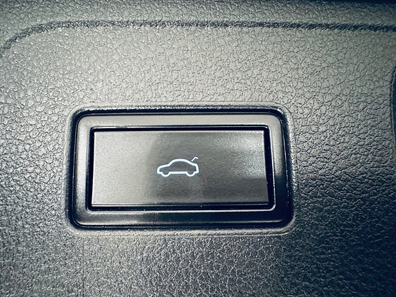 Volkswagen Passat Alltrack 6 of 29