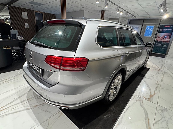 Volkswagen Passat Alltrack 8 of 29