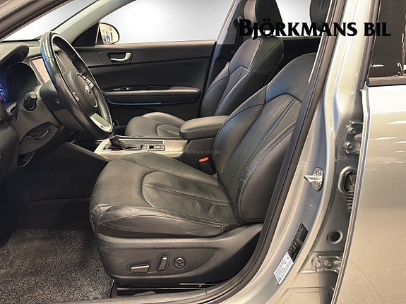 Kia Optima 8 of 16