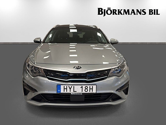 Kia Optima 2 of 16