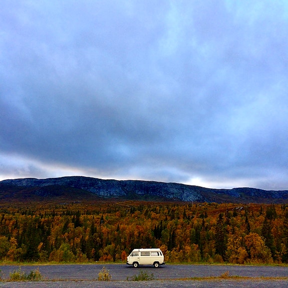 Volkswagen Caravelle 2 of 12