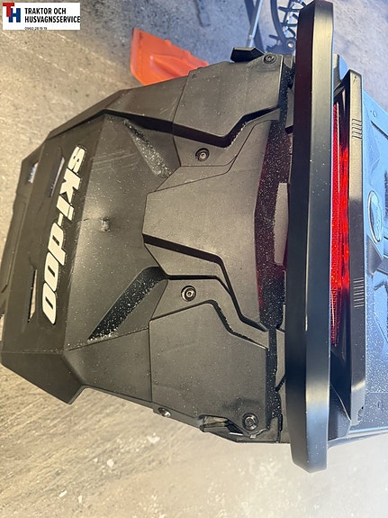 Ski-Doo Summit X 154 850 Superfint skick -20 9 of 9