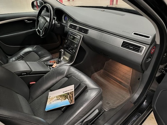 Volvo V70 10 of 10