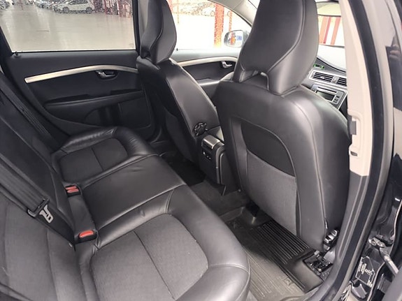 Volvo V70 9 of 10