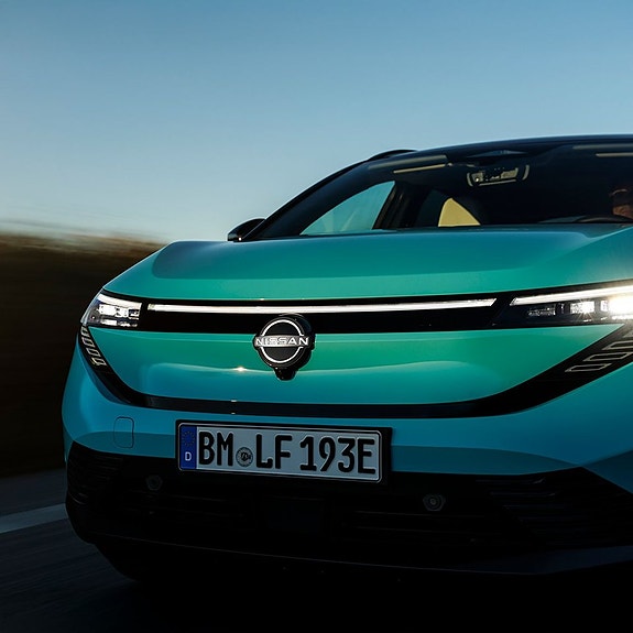 Nissan Leaf 12 of 16