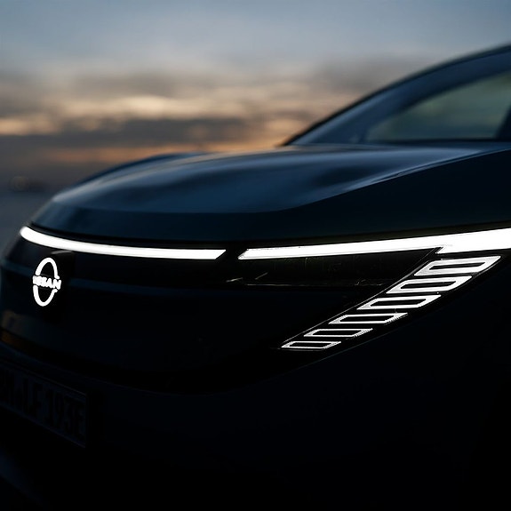 Nissan Leaf 16 of 16