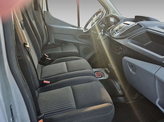 Ford Transit 6 of 7