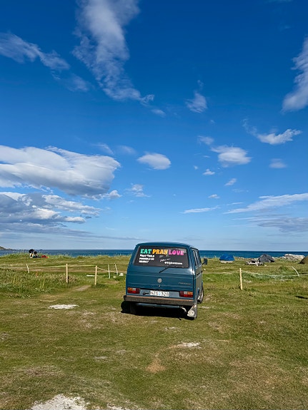 Volkswagen Caravelle 5 of 13