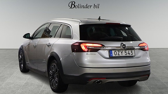 Opel Insignia Country Tourer 6 of 25