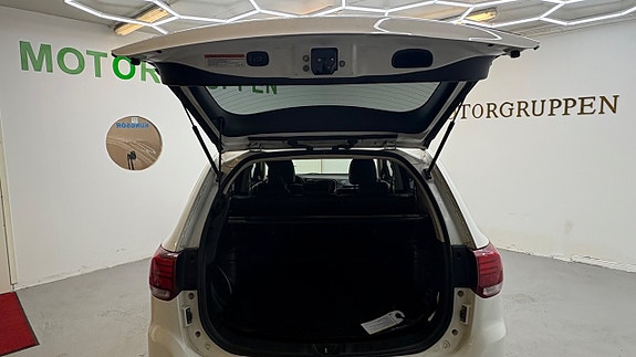 Mitsubishi Outlander 23 of 30