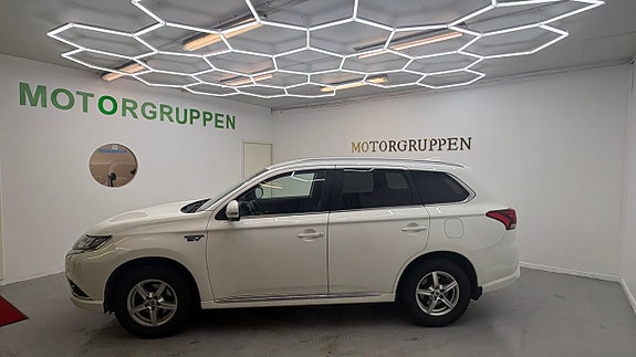 Mitsubishi Outlander 8 of 30