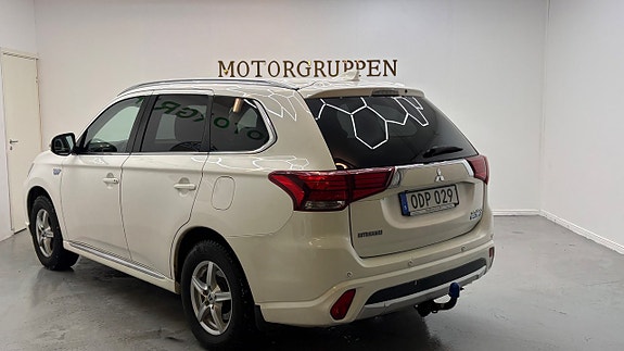 Mitsubishi Outlander 13 of 30