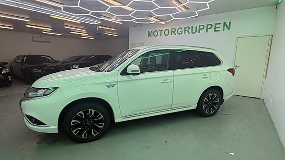 Mitsubishi Outlander 20 of 30