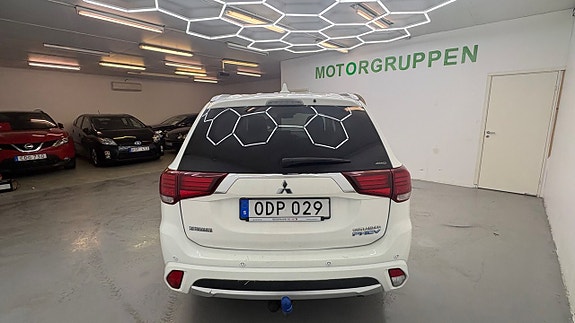 Mitsubishi Outlander 11 of 30