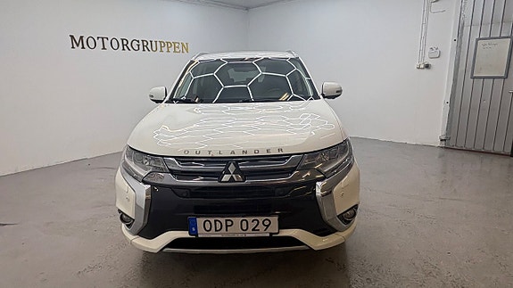 Mitsubishi Outlander 10 of 30