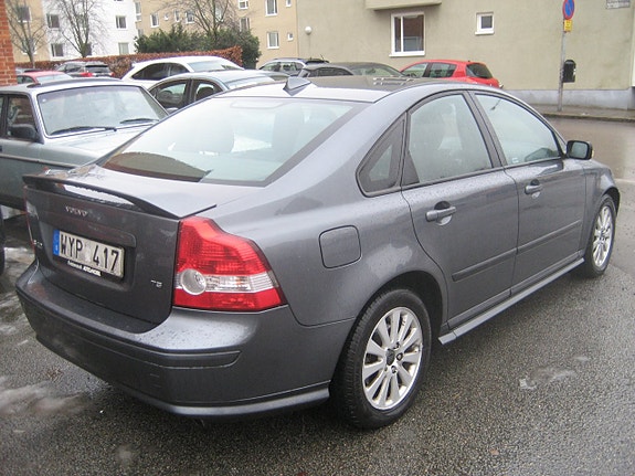 Volvo S40 5 of 5