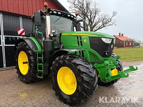 Traktor John Deere 6250R