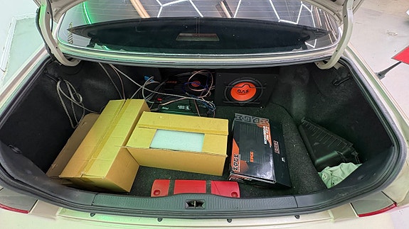Toyota Camry 23 of 24