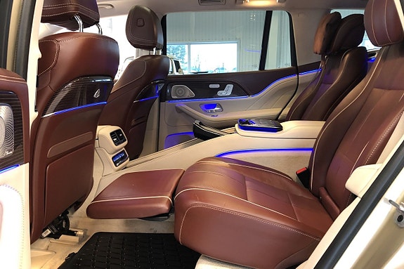 Mercedes-Benz GLS600 10 of 26