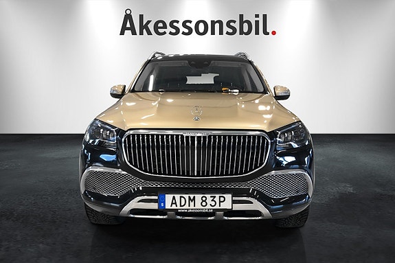 Mercedes-Benz GLS600 2 of 26