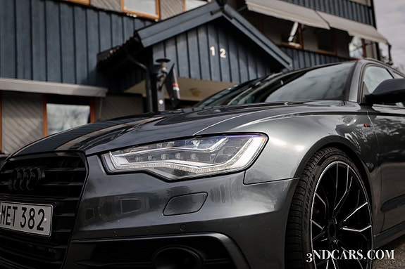 Audi A6 2 of 17