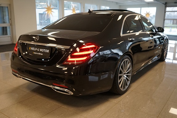 Mercedes-Benz S400 23 of 26