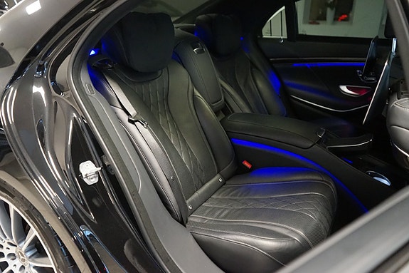 Mercedes-Benz S400 19 of 26