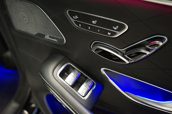 Mercedes-Benz S400 18 of 26