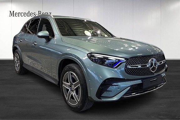 Mercedes-Benz GLC300 de 3 of 5