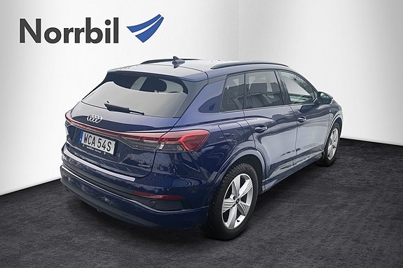 Audi Q4 e-tron 7 of 14
