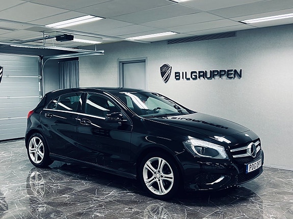 Mercedes-Benz A180 2 of 5